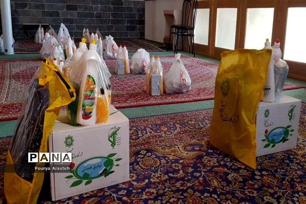رزمایش نهضت کمک‌های مومنانه به مناسبت هفته بسیج در شهرستان خوسف