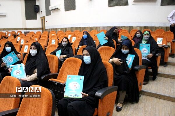 تجلیل  از مدیران دارالقرآن ها و مدیران کانون های فرهنگی و تربیتی استان بوشهر
