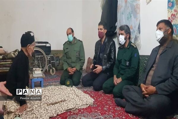 دیدار مسئولان شهرستان خوسف با خانواده شهدا