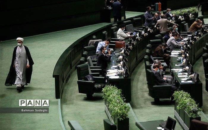 «طرح افزایش نمایندگان مجلس» مغایر اصل 85 قانون اساسی است