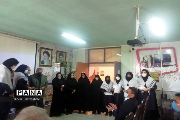 نواختن زنگ مقاومت به مناسبت هفته بسیج در مدارس آموزش و پرورش ملارد