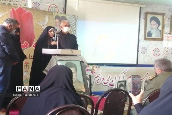 نواختن زنگ مقاومت به مناسبت هفته بسیج در مدارس آموزش و پرورش ملارد