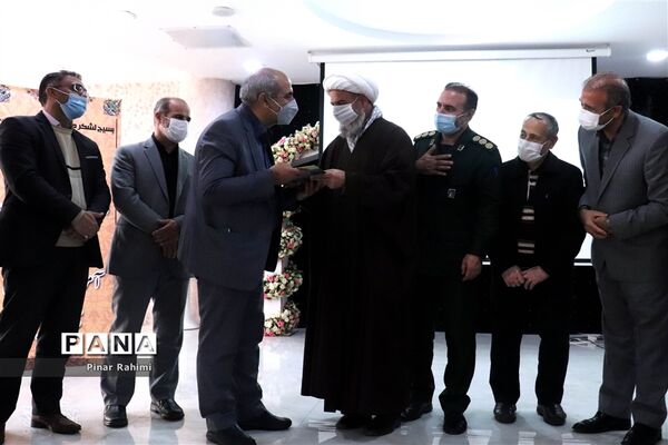 آیین تجلیل از همسران و فرزندان شهدای فرهنگی آموزش و پرورش