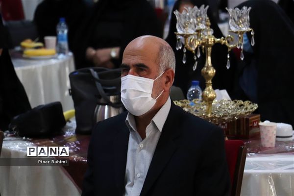 آیین تجلیل از همسران و فرزندان شهدای فرهنگی آموزش و پرورش