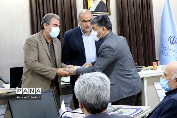 مراسم تجلیل از فرهنگیان بسیجی جهادگر دوران کرونا در ارومیه