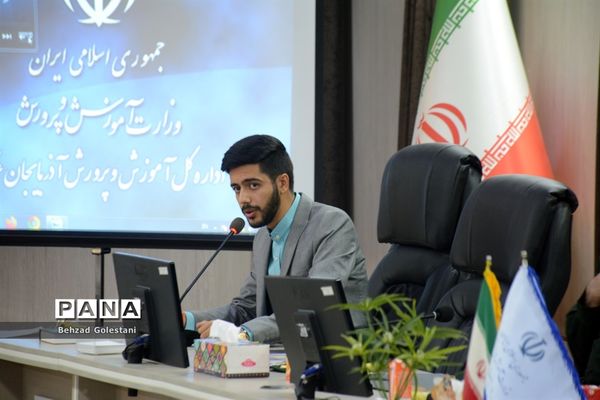 مراسم تجلیل از فرهنگیان بسیجی جهادگر دوران کرونا در ارومیه