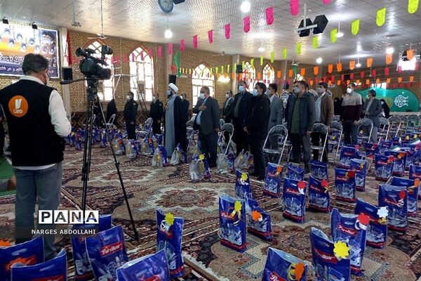 مراسم رزمایش مؤمنانه عطری از شهدا در مصلی شهر فشافویه