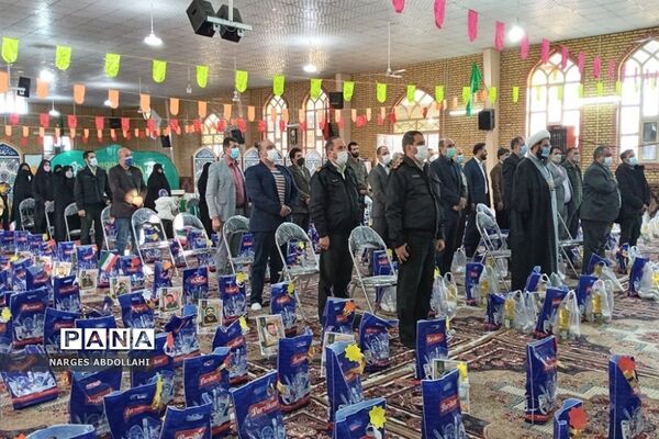 مراسم رزمایش مؤمنانه عطری از شهدا در مصلی شهر فشافویه