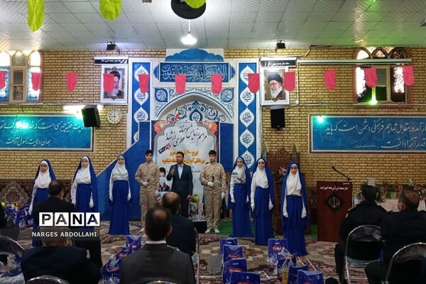 مراسم رزمایش مؤمنانه عطری از شهدا در مصلی شهر فشافویه