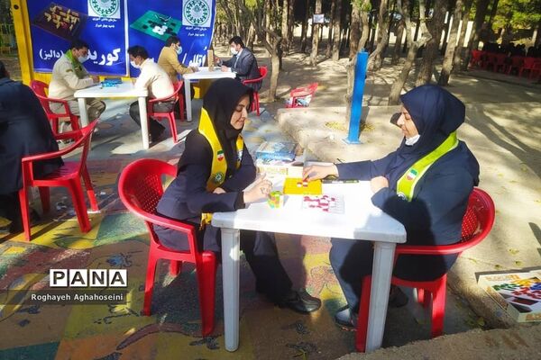 گردهمایی مربیان پیشتاز سازمان دانش‌آموزی ناحیه 4 شیراز