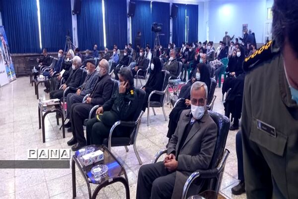 برگزاری افتتاحیه یادواره لاله‌های روشن در استان اصفهان