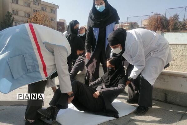 مانور زلزله همزمان با سراسر کشور در پردیس