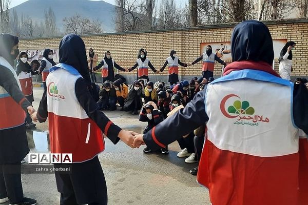 برگزاری مراسم مانور زلزله در شهرستان دماوند