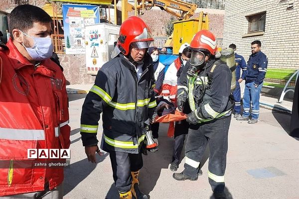 برگزاری مراسم مانور زلزله در شهرستان دماوند