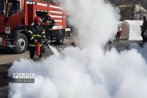 برگزاری مراسم مانور زلزله در شهرستان دماوند