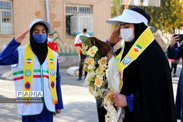 برگزاری بیست و سومین مانورسراسری زلزله در دبیرستان هاجر