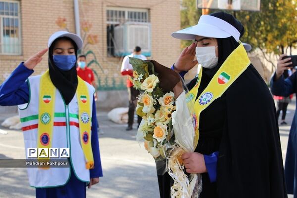 برگزاری بیست و سومین مانورسراسری زلزله در دبیرستان هاجر