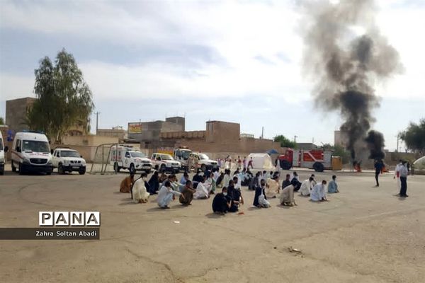 مانور سراسری زلزله در هنرستان خاتم الانبیا ایرانشهر