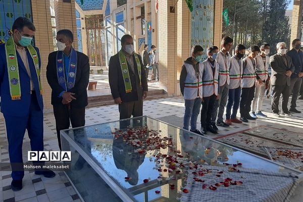 حضور رییس سازمان دانش‌آموزی استان یزد به همراهی جمعی از اساتید و مربیان سازمان در شهرستان تفت