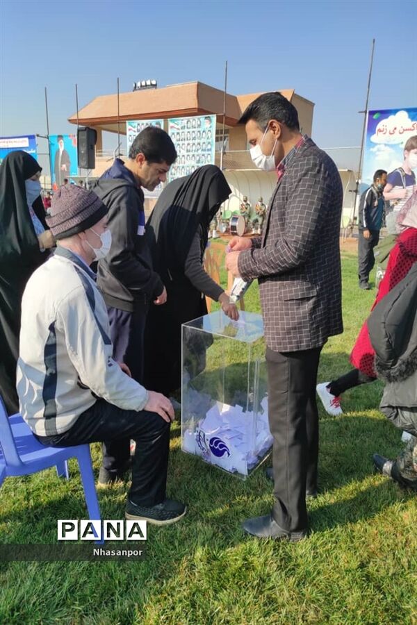 همایش بزرگ پیاده‌روی خانوادگی به‌مناسبت هفته بسیج در فلاوزجان