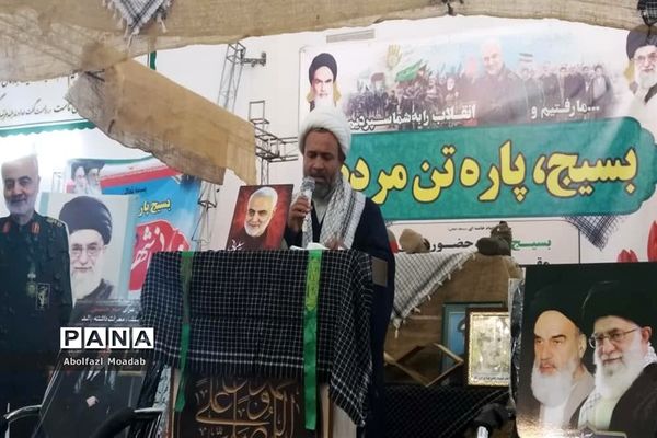 برگزاری بزرگترین گردهمایی بسیجیان روستای دهنو، خلیل‌آباد