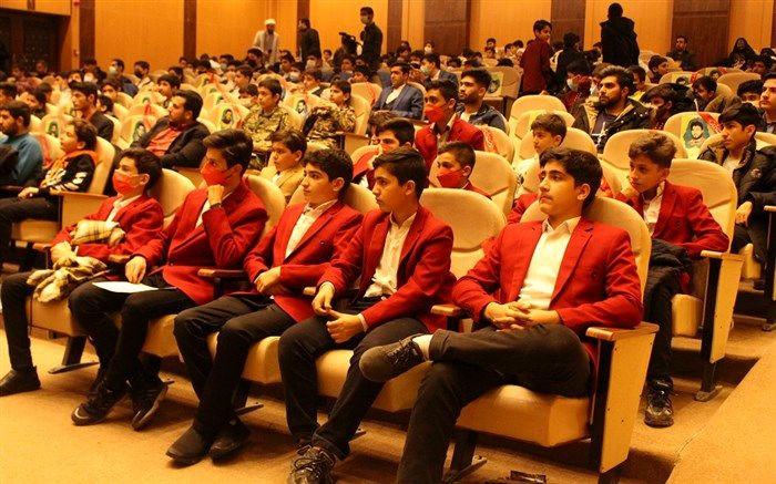 برترین های سرود دانش آموزی استان قم تجلیل شدند