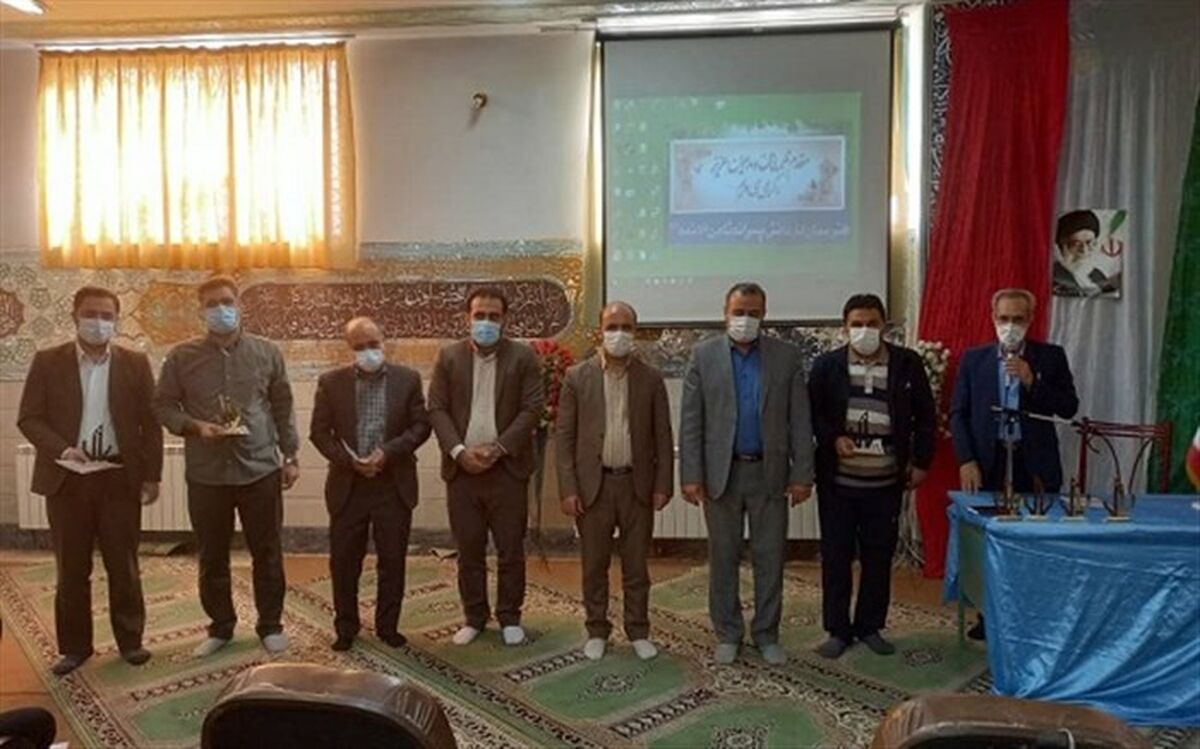 کلاس‌های حضوری در رشد توانمندی و ایجاد انگیزه در دانش‌آموزان و معلمان تاثیر زیادی دارد