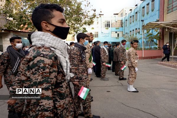 تجدید میثاق با آرمان‌های انقلاب و شهدا در منطقه 12