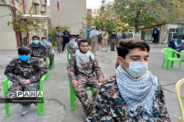 تجدید میثاق با آرمان‌های انقلاب و شهدا در منطقه 12