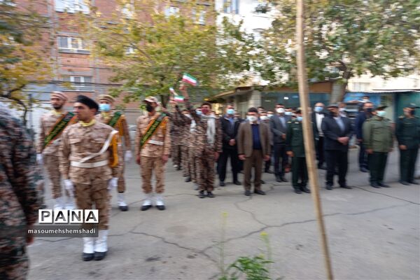 تجدید میثاق با آرمان‌های انقلاب و شهدا در منطقه 12