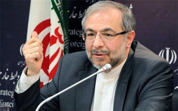 هیات اعزامی باید بدون توجه به حواشی تمرکز خود را بر لغو تحریم‌ها متمرکز سازد
