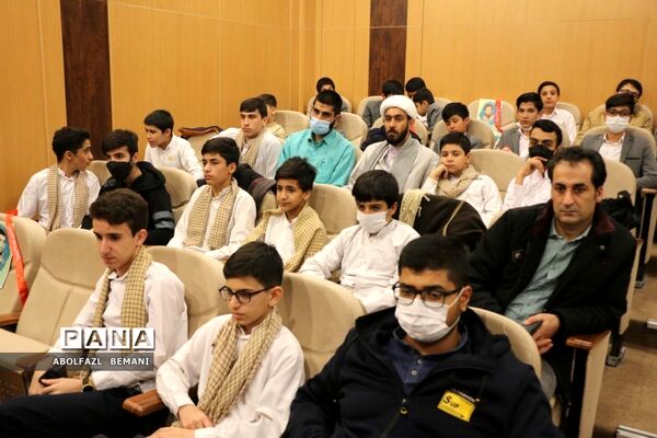 تجلیل از برترین‌های سرود دانش آموزی در قم-2