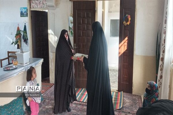 تجدید میثاق فرهنگیان و دانش‌آموزان  کلات با خانواده شهدای شهرستان
