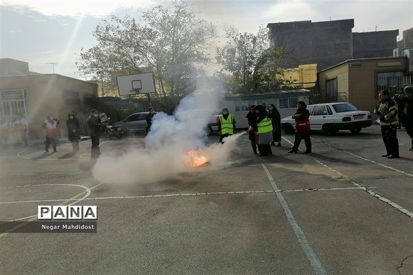 برگزاری بیست و سومین مانور سراسری زلزله در منطقه۱۸