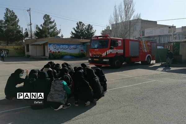 مانور آمادگی دربرابر زلزله
