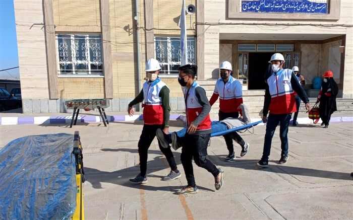 بیست و سومین مانور سراسری ایمنی در مقابل زلزله در شهرستان فیروزه برگزار شد