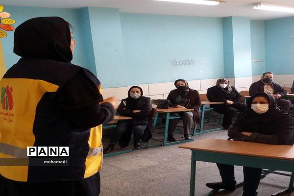 برگزاری مانور زلزله در مدارس منطقه 10