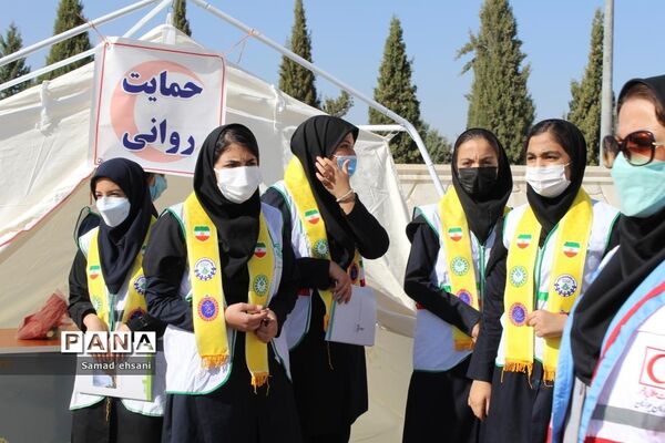 مانور سراسری زلزله در مدرسه دخترانه مصلی نژاد شهر یاسوج