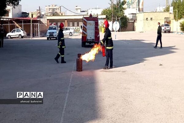 مانور زلزله و ایمنی در مدارس دشتستان