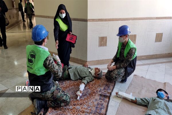 مانور سراسری زلزله و ایمنی در مدارس ناحیه۶ مشهد