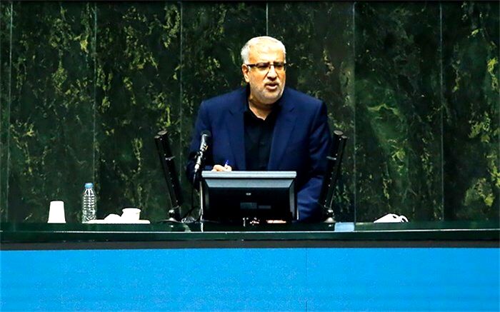 هشدار وزیر نفت درباره افزایش مصرف تولید فرآورده‌های نفتی کشور