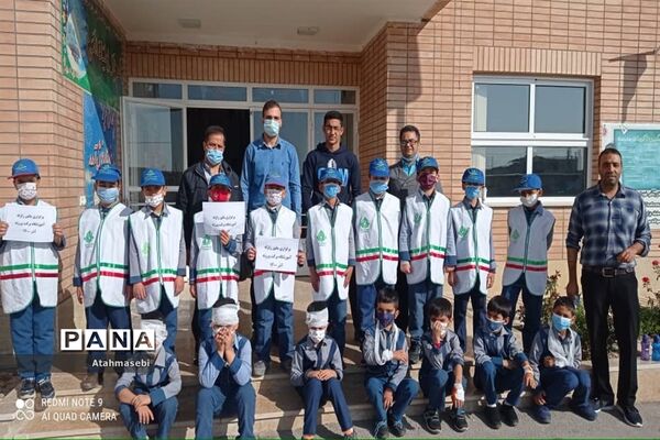 برگزاری مانور زلزله در مدرسه برکت شهرستان ورزنه