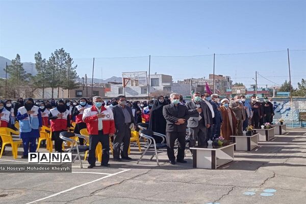 بیست و سومین مانور زلزله در دبیرستان دخترانه هاجر