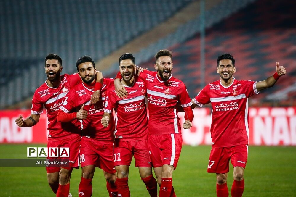 دیدار تیم های پرسپولیس و  نفت مسجدسلیمان