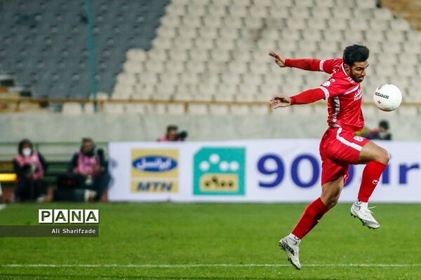 دیدار تیم های پرسپولیس و  نفت مسجدسلیمان