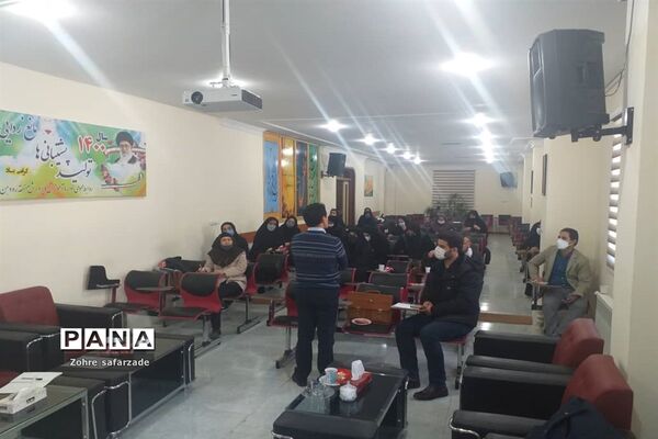 تبیین برنامه سالانه اداره مراقبت و آسیب‌های اجتماعی آموزش و پرورش رودهن