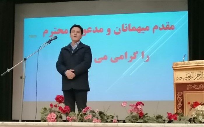 جلسه توجیهی کانون یاریگران زندگی در پاکدشت با تاکید بر تقویت اعتماد به‌نفس
