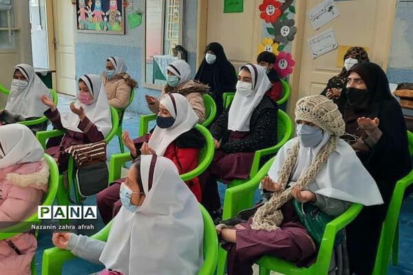 برگزاری مراسم لاله‌های روشن در منطقه رودهن