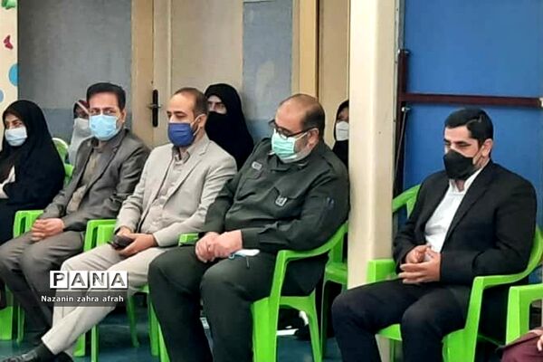 برگزاری مراسم لاله‌های روشن در منطقه رودهن