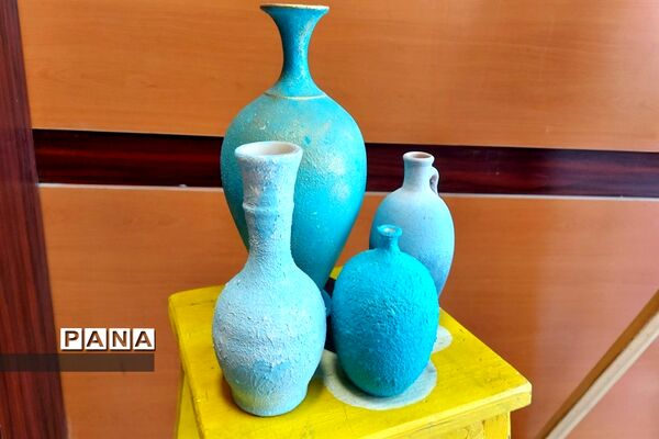 آیین تجلیل از برگزیدگان مسابقات کشوری و استانی در ناحیه دوبهارستان